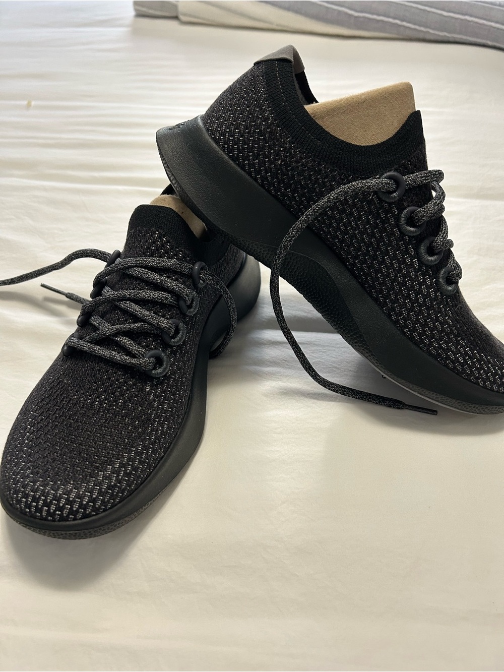 Allbirds (New In Box) Tree Dashers Women's 8.5 Obsidian Black Sneaker"